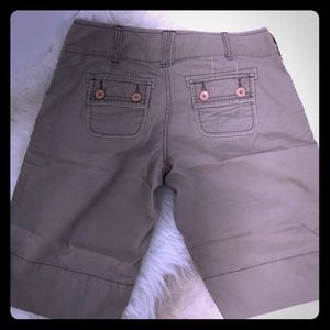 Aventura women’s organic short size 4